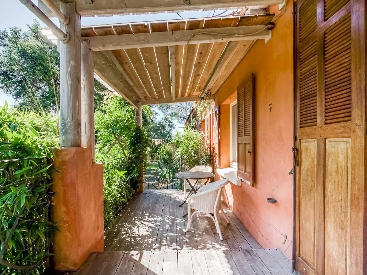 Secluded Holiday Home In La Croix Valmer Near Seabeac La Croix-Valmer